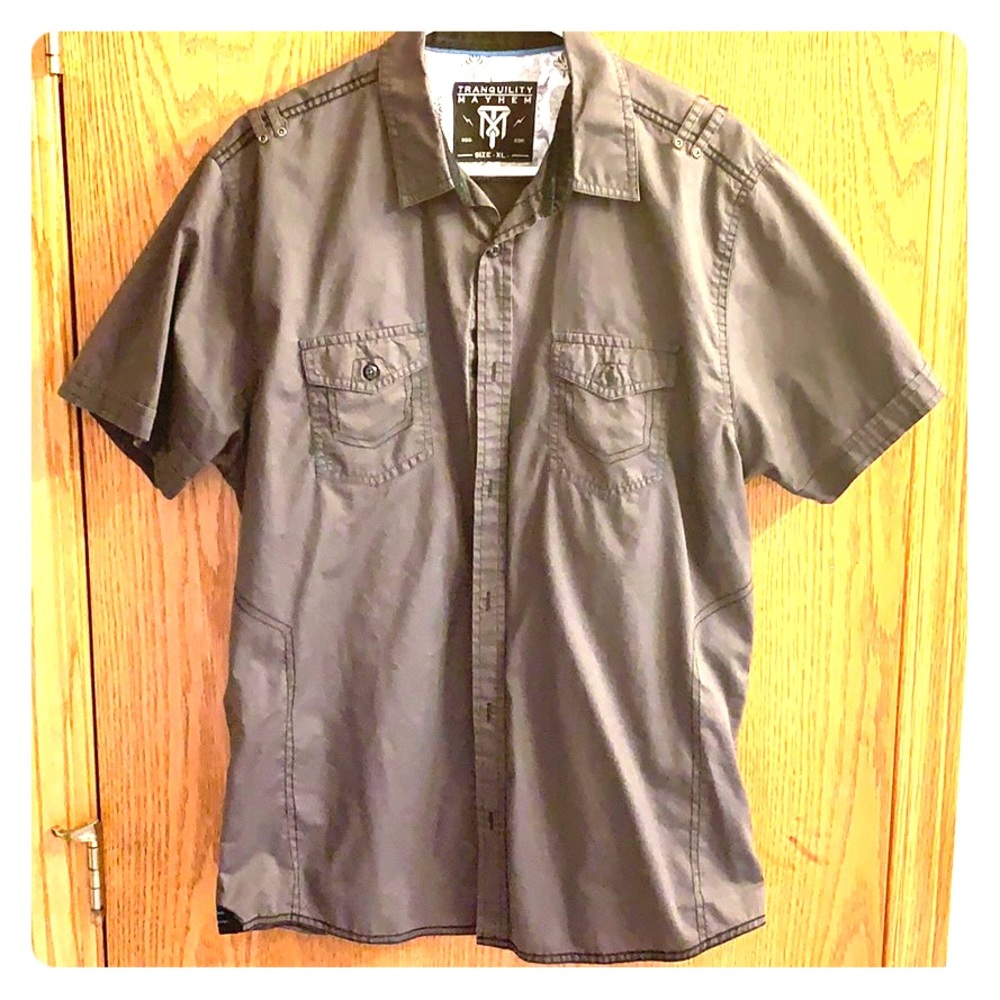 Short sleeve casual style